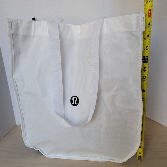 Lululemon Large Black And White Reusable Shopping Tote Bag - Picture 9 of 11